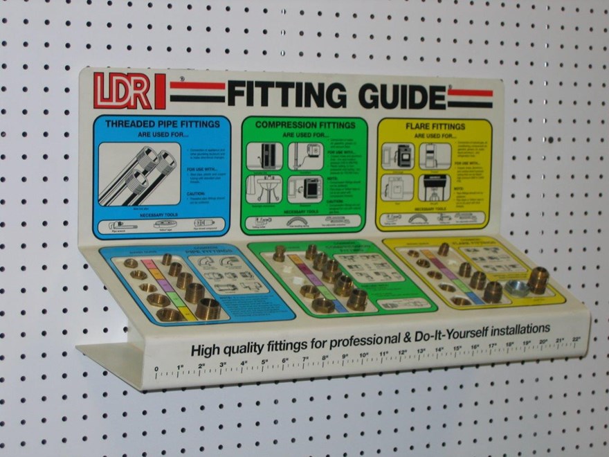 LDRI_display-hanging